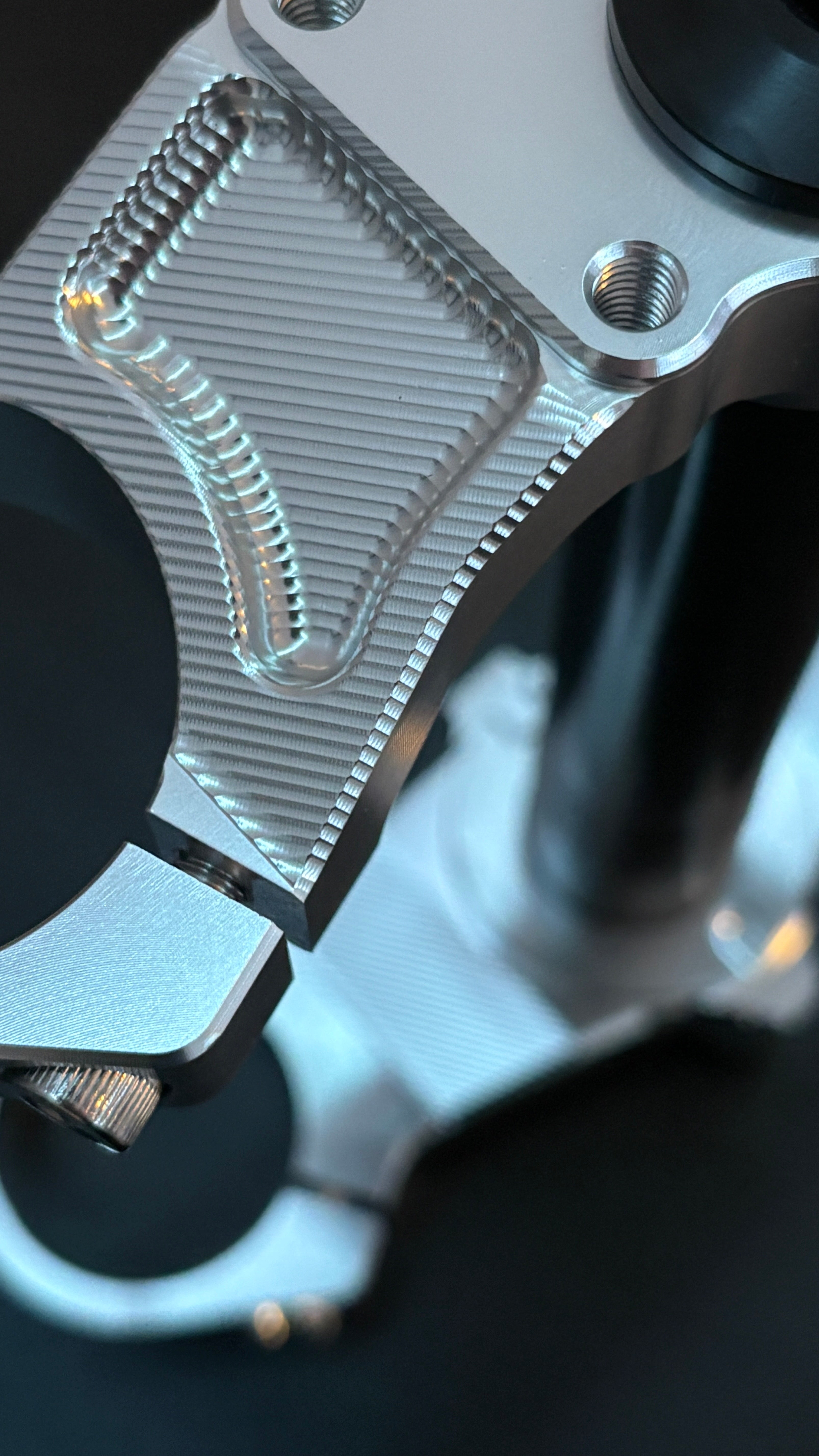 Riot Drop Crown (STOCK SURRON LBX FORKS)